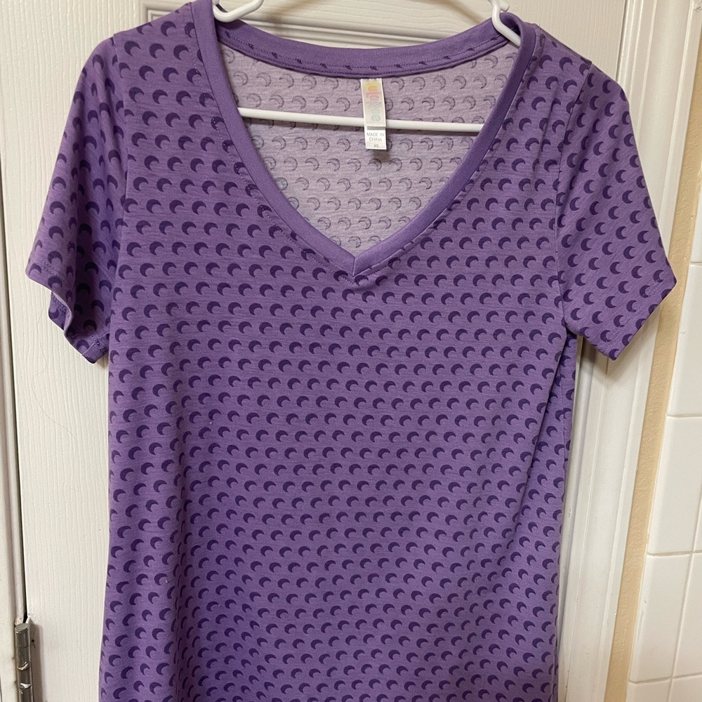LuLaRoe Purple Patterned Short Sleeve Top
